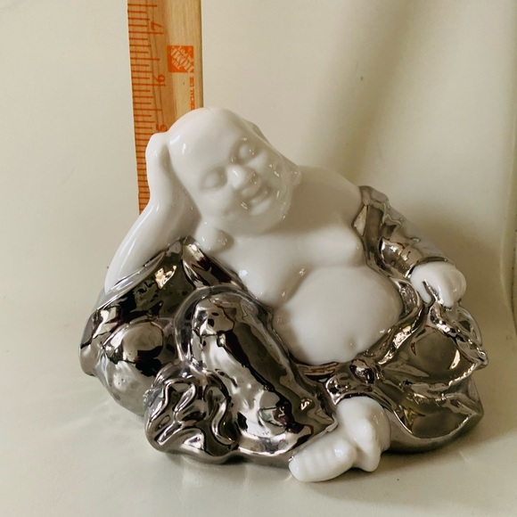 Vintage Buddha Statue - Picture 2 of 10